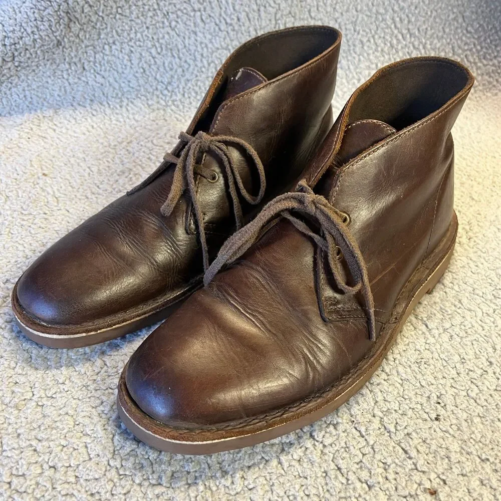 Clarks leather chukka